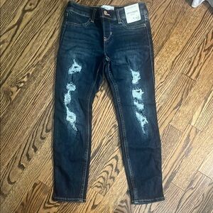 Abercrombie kids Distressed pull on jeans - size 9/10 short.  Never worn!